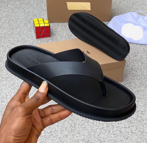 ZARA | Black Modern Fashion & Trend-Driven Footwear