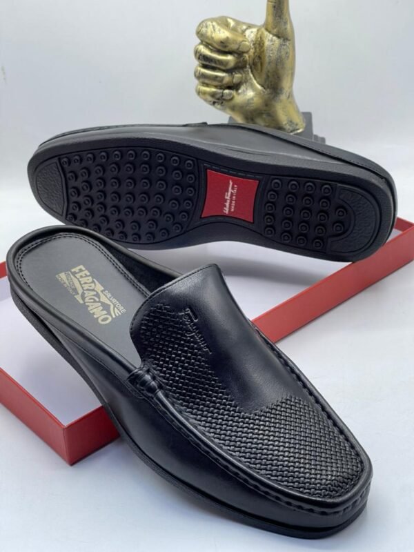 Salvatore Ferragamo Men's Black Leather Gancini Half Shoes