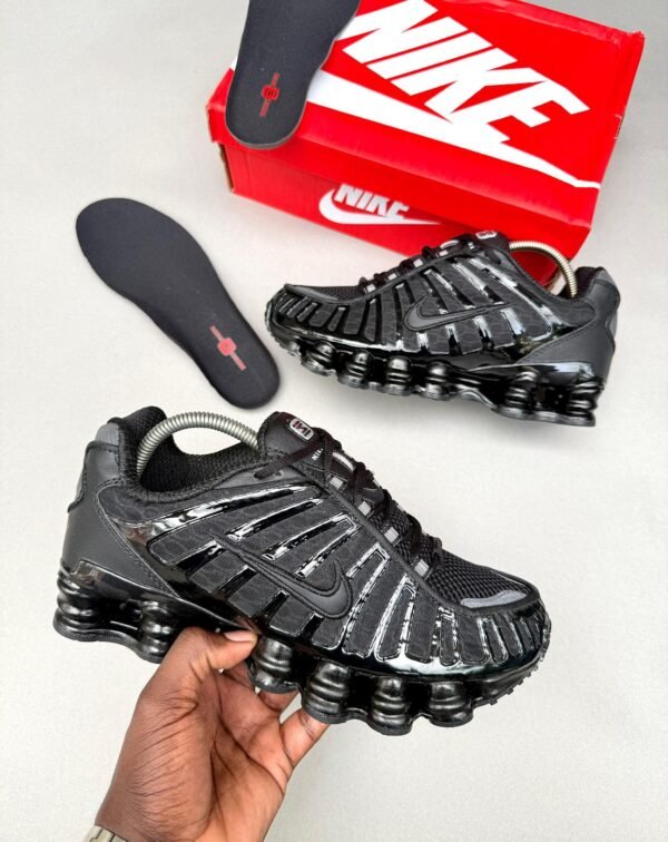 Nike Air Max Plus - Black Red Sneakers | Tconcorde